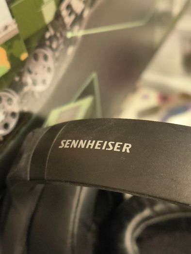 Sennheiser HD 350BT Wireless Over-Ear Bluetooth Headphones Black (Used)