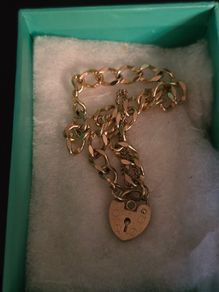 Gold Hearth bracelet 9ct