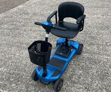 Travel mobility scooter