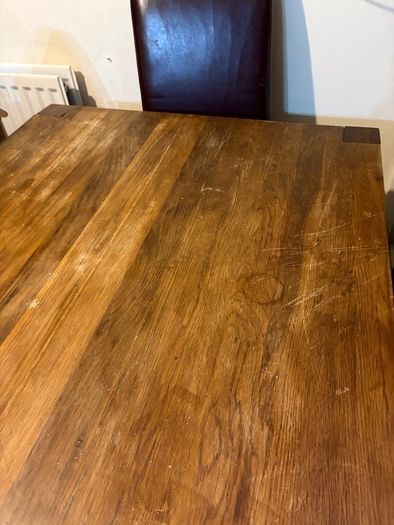 Table & Chairs