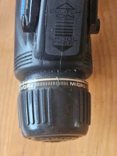 Daiwa BR2650X graphite baitrunner/spinning fishing reel with a 4.9:1 gear ratio. IN GOOD CONDITION.  SEE PHOTOS FOR SAME