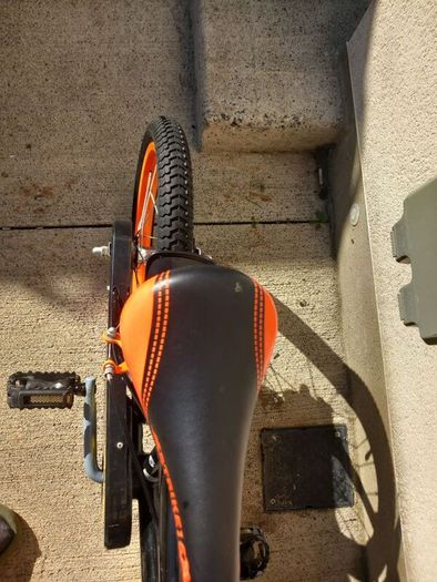 Kids strike bike size 16 inch wheels