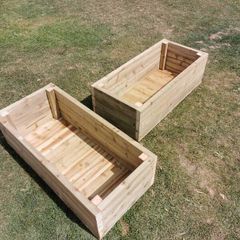 Planter box