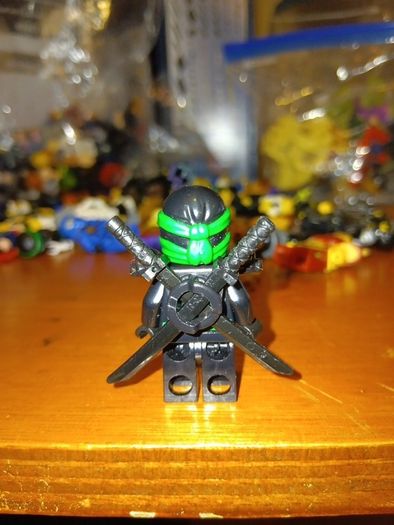 Lego Ninjago njo0167 Llyod (Deepstone Armour) Possession