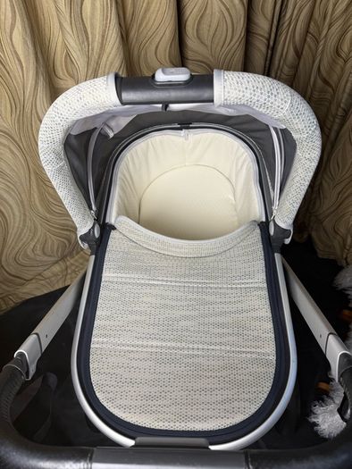Uppababy Vista V2 travel system