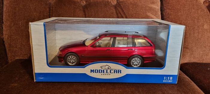 BMW 1:18 model car