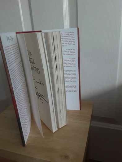 Hardback Autobiography from Gloria Hunningford
