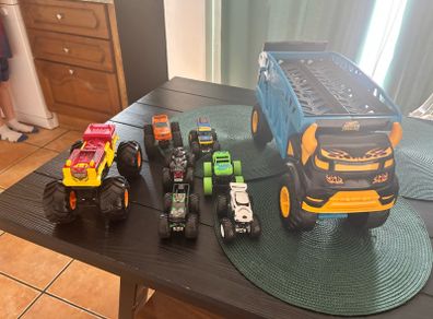 Monster Trucks