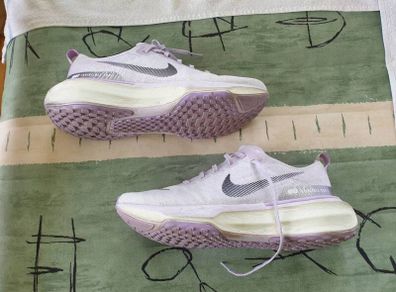 Nike ZoomX Invincible 3 Flyknit Womens Running Shoes Size 7.5 UK