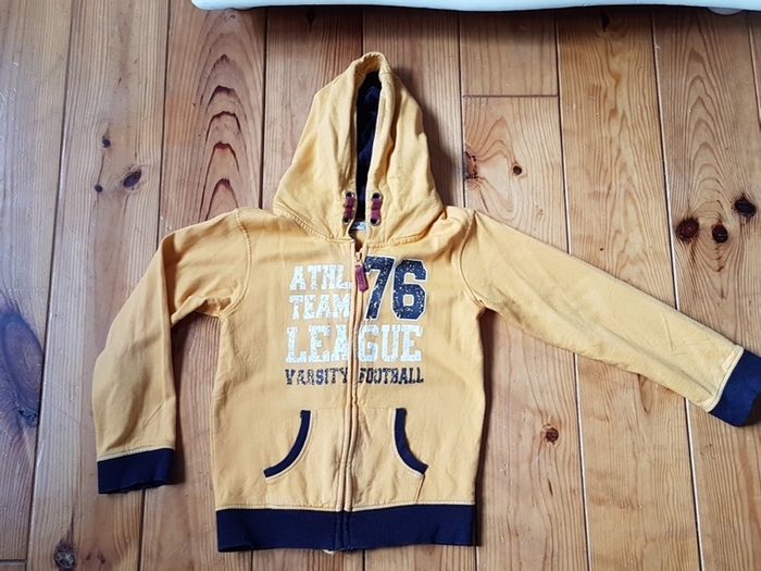 Age 6-7 GAP Mustard and Navy Hoodie