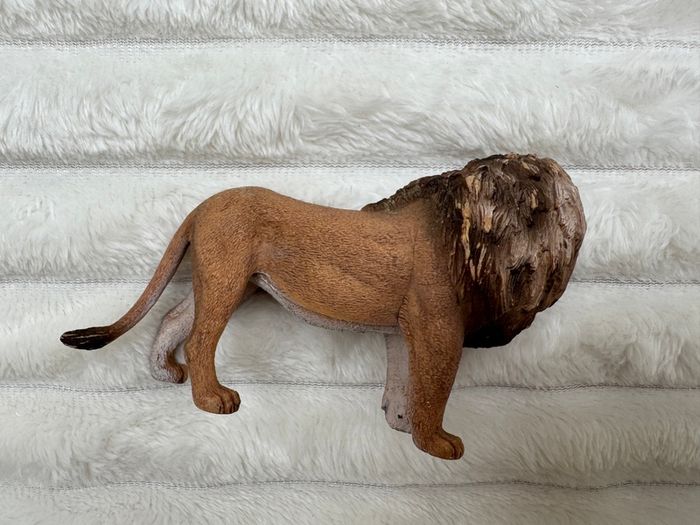 Schleich Lion Adult Animal Figure 2007 Retired 14373 Used Please see pictures