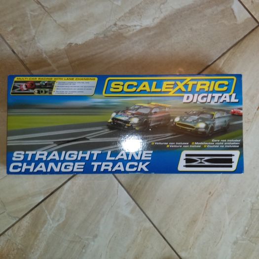 Scalextric C7036: Digital Straight Lane Changer Track (XLC)