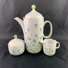 Vintage coffe pot, sugar and creamer set