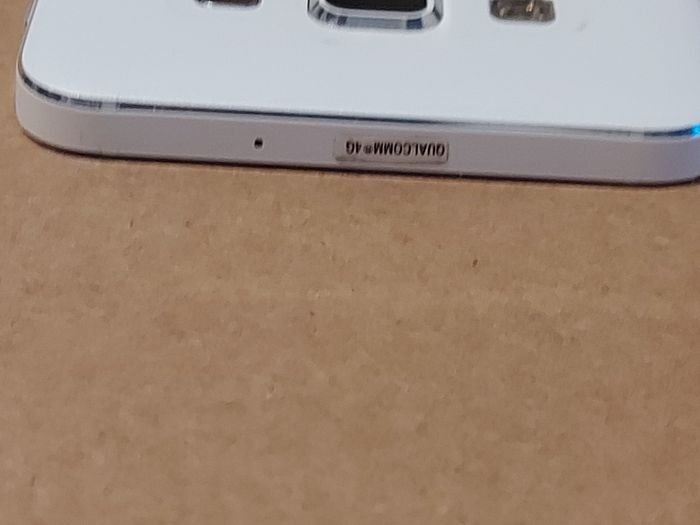 Samsung Galaxy A3 Mobile Phone, Model SM-A300FU, 16GB, Vodafone network, in excellent condition
