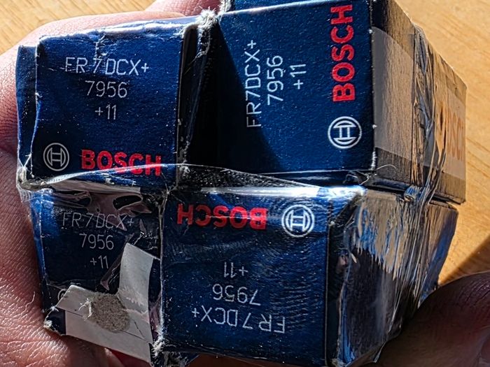 500+ Bosch Beru Spark Plugs JOT LOT