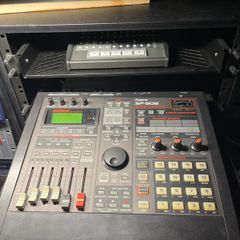 Roland Sp808 with rare SD Card Upgrade