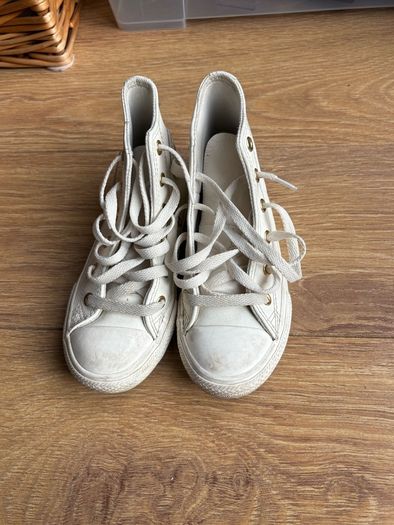 Kids converse size 12.5 uk