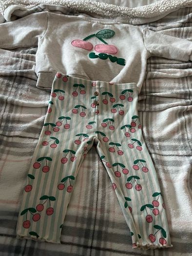 Girls two piece 9/12 mths new never worn