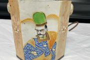Tea chest
