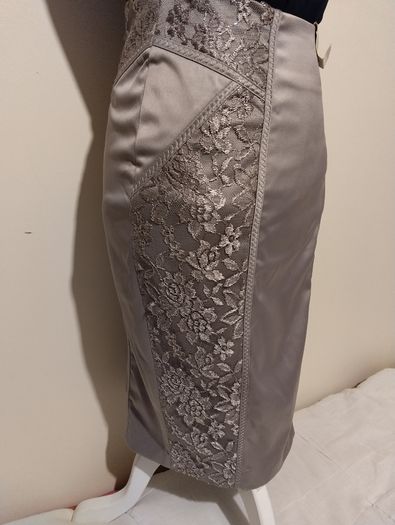 Beautiful Occasion Skirt New With Tags