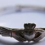 Vintage Sterling Silver Claddagh Bangle Bracelet 2" - 6,28g Image 2