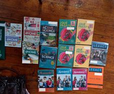 Junior Cycle books English, Spanish, History, Geography, Science, Maths, Irish, Home Economics, Business, Applied Technology