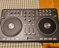 Numark Mixtrack Pro