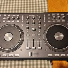 Numark Mixtrack Pro