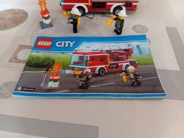 Retired LEGO CITY  Fire Truck Set 60107