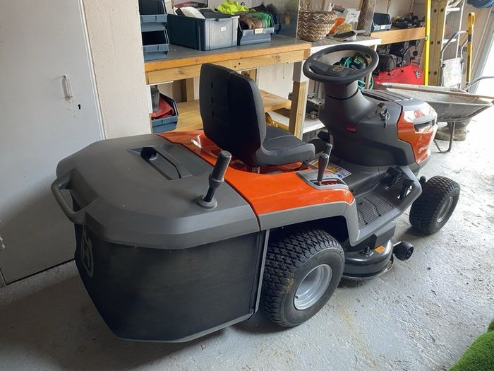 Husqvarna Tc112 Ride On Lawnmower