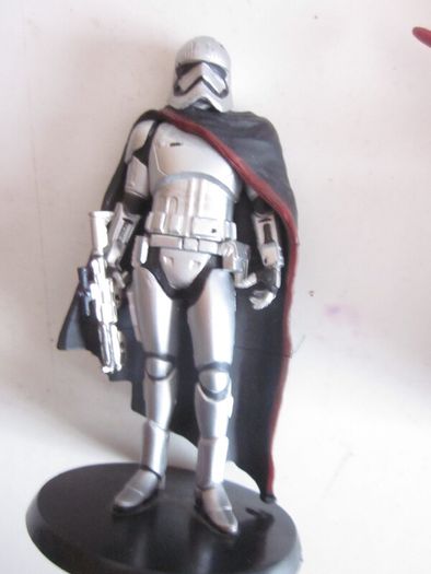 Star Wars Kylon Ren & Captain Phasma Figs
