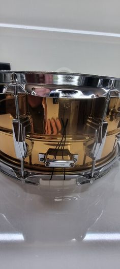 Ludwig Smooth Bronze Vintage Monroe Badge 14 x 6.5 Snare Drum