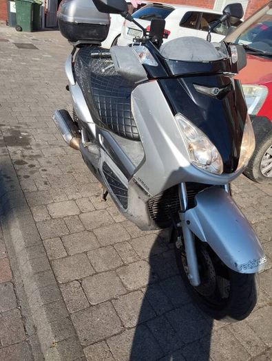 Yamaha xmax 250