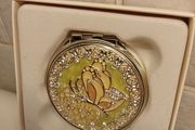 Compact mirror