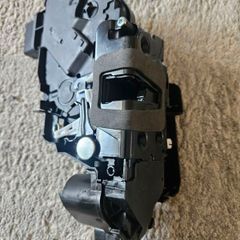 Door lock actuator