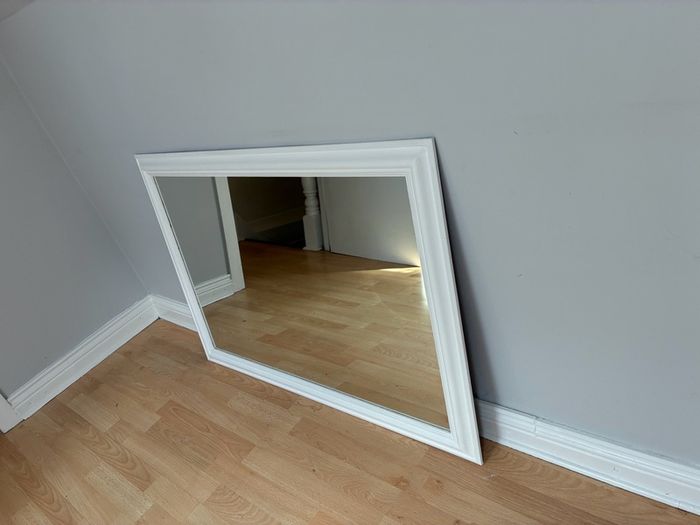 White Mirror Large