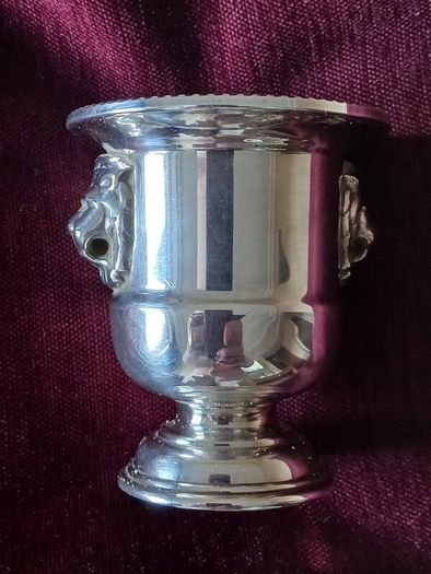 Antique Viners of Sheffield Silver Plate Lions Head Miniature Ice Bucket