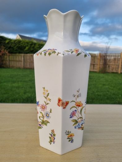 Aynsley Bone China " Cottage Garden " Large Vase