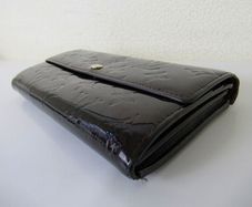 Authentic Louis Vuitton Purse / Wallet