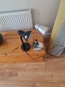 Desk lamp