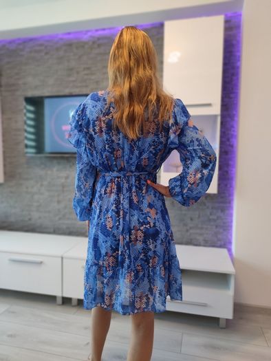 Green and blue dress with a snake pattern XS-M