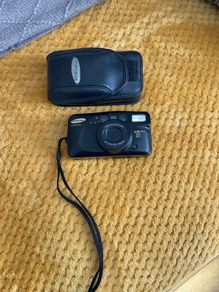 Camera - Vintage x 2 -Pentax & Samsung