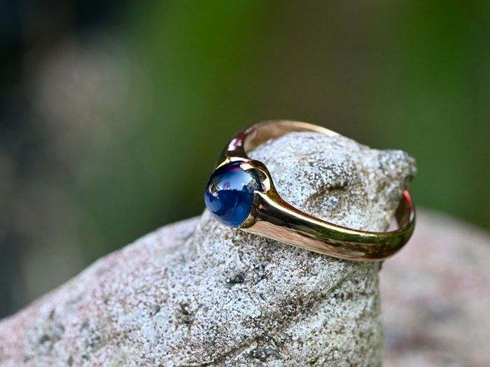 Antique Gents/Ladies Sapphire Solitaire Ring - 15ct circa 1887