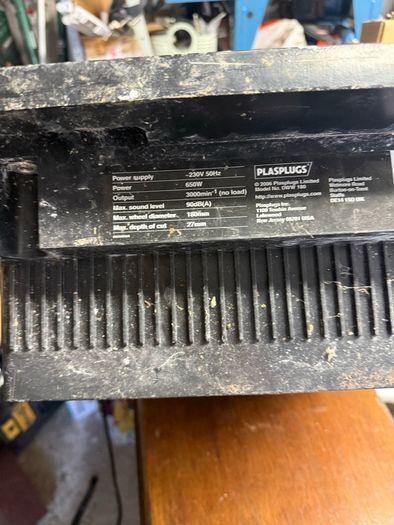 Plasplugs tile cutter