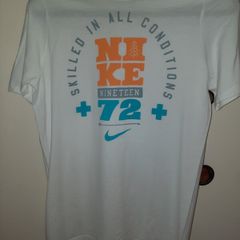 Nike Tee Shirt Age 13 to 15 Years of Age