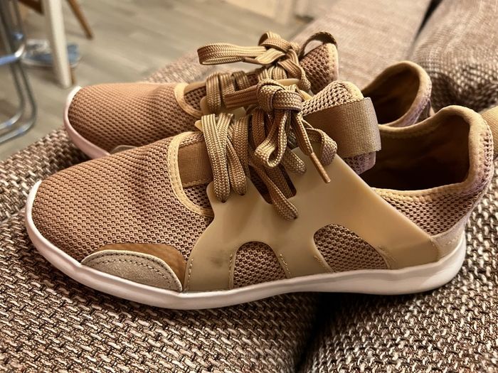 H&M trainers