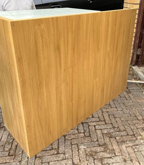 Veneered oak shelving unit with glass top