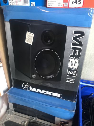 Mackie MR8 MK2 Studio Monitors