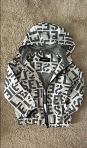 Kids clothes for 5-7 years.