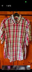 Men's Handerson short sleeve shirt.